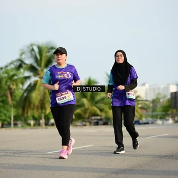Runner Photo 8356747