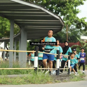 Runner Photo 8356769