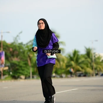 Runner Photo 8356771