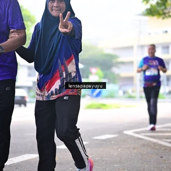 Runner Photo 8356780