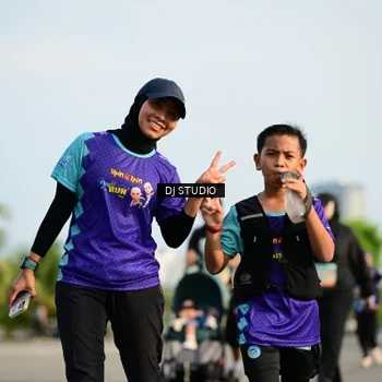 Runner Photo 8356787