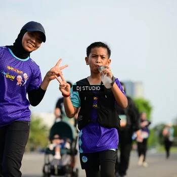 Runner Photo 8356791