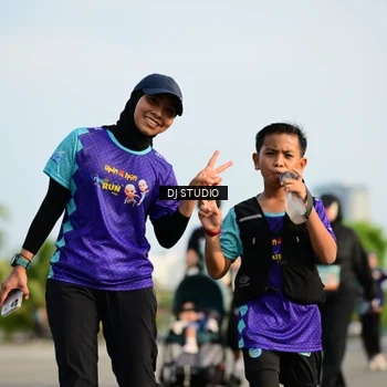 Runner Photo 8356793