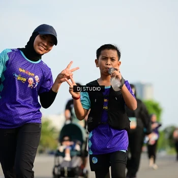 Runner Photo 8356795
