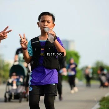 Runner Photo 8356803