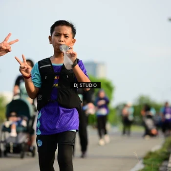 Runner Photo 8356806