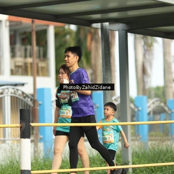 Runner Photo 8356807