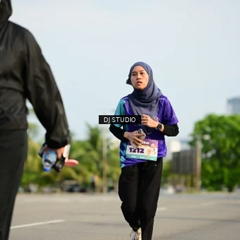 Runner Photo 8356838