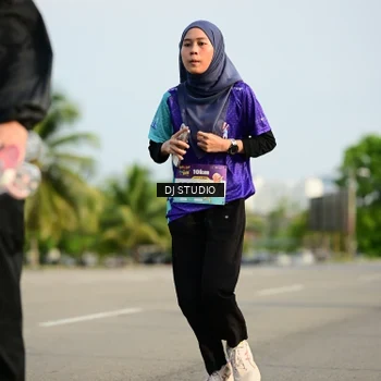 Runner Photo 8356841