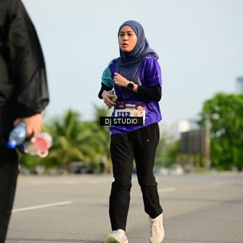 Runner Photo 8356844