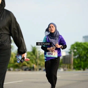 Runner Photo 8356851