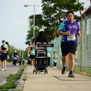 Runner Photo 8356865