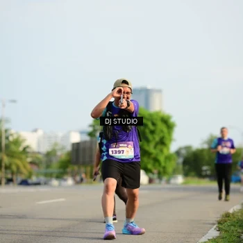Runner Photo 8356975