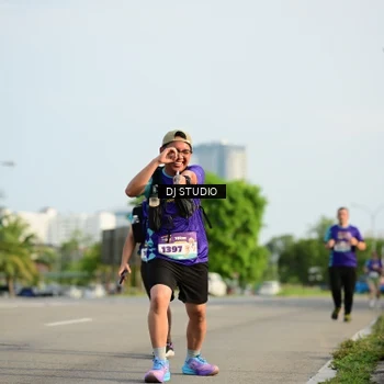 Runner Photo 8356979