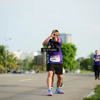Runner Photo 8356992