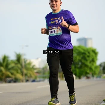 Runner Photo 8356998