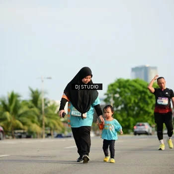 Runner Photo 8357018