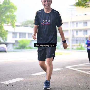 Runner Photo 8357019