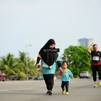 Runner Photo 8357021