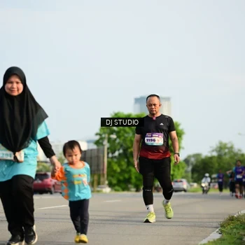 Runner Photo 8357036