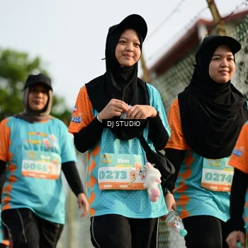 Runner Photo 8357064
