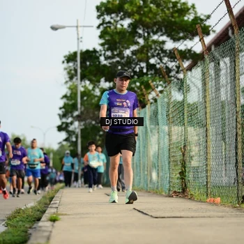 Runner Photo 8357087