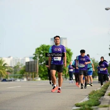 Runner Photo 8357096