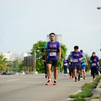 Runner Photo 8357097