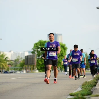 Runner Photo 8357106