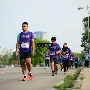 Runner Photo 8357109