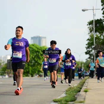 Runner Photo 8357115