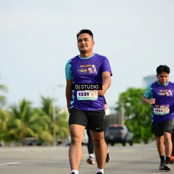 Runner Photo 8357122
