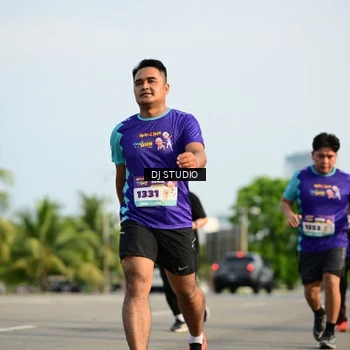 Runner Photo 8357126