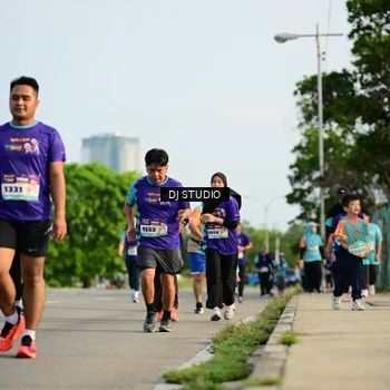 Runner Photo 8357129