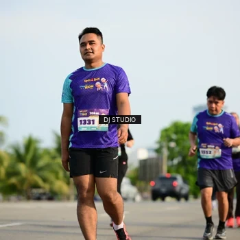 Runner Photo 8357132
