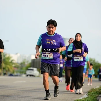 Runner Photo 8357135