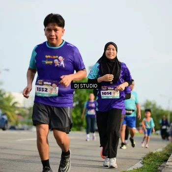 Runner Photo 8357141