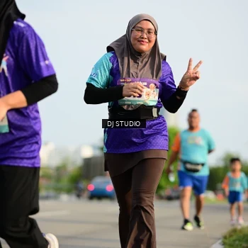 Runner Photo 8357177