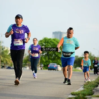 Runner Photo 8357181