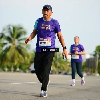 Runner Photo 8357192