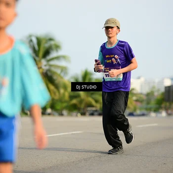 Runner Photo 8357230