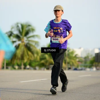 Runner Photo 8357235