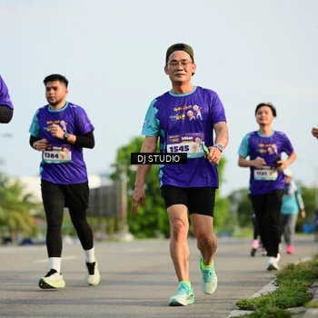 Runner Photo 8357259