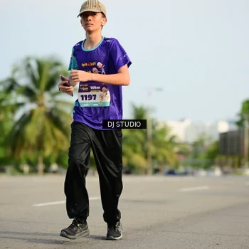 Runner Photo 8357260