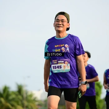 Runner Photo 8357266