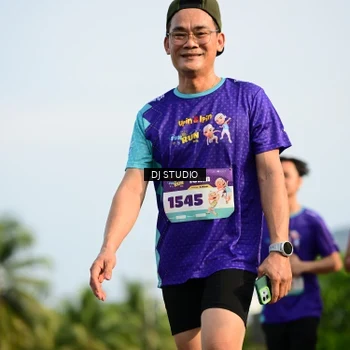 Runner Photo 8357269