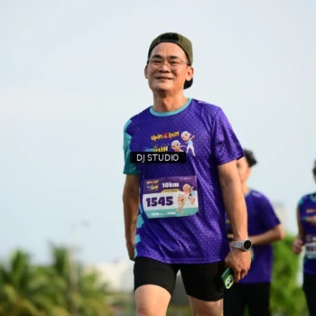Runner Photo 8357273