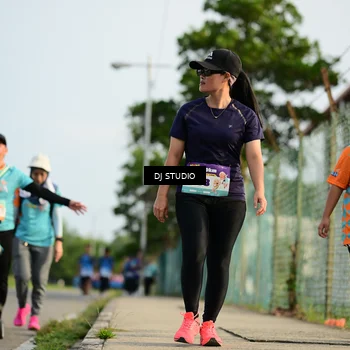 Runner Photo 8357291