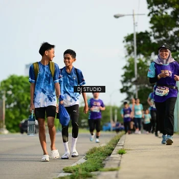 Runner Photo 8357345
