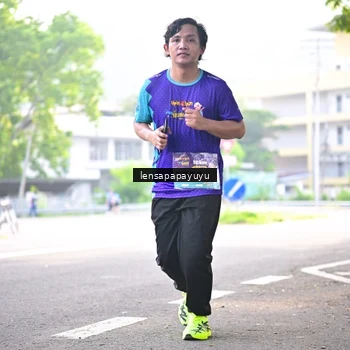 Runner Photo 8357351